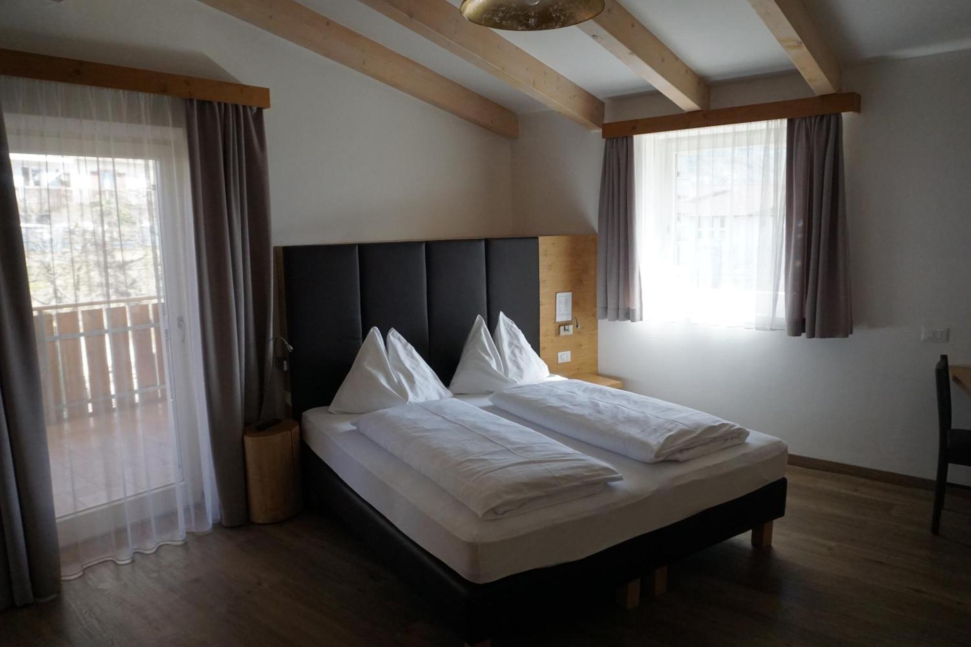 Guesthouse Dolomiten Egna Exterior foto
